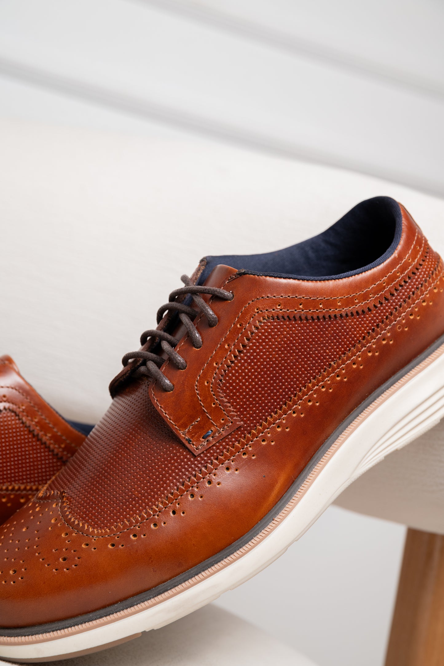 TENIS EN CUERO PARA HOMBRE | RF : BOLIVAR TR MIEL