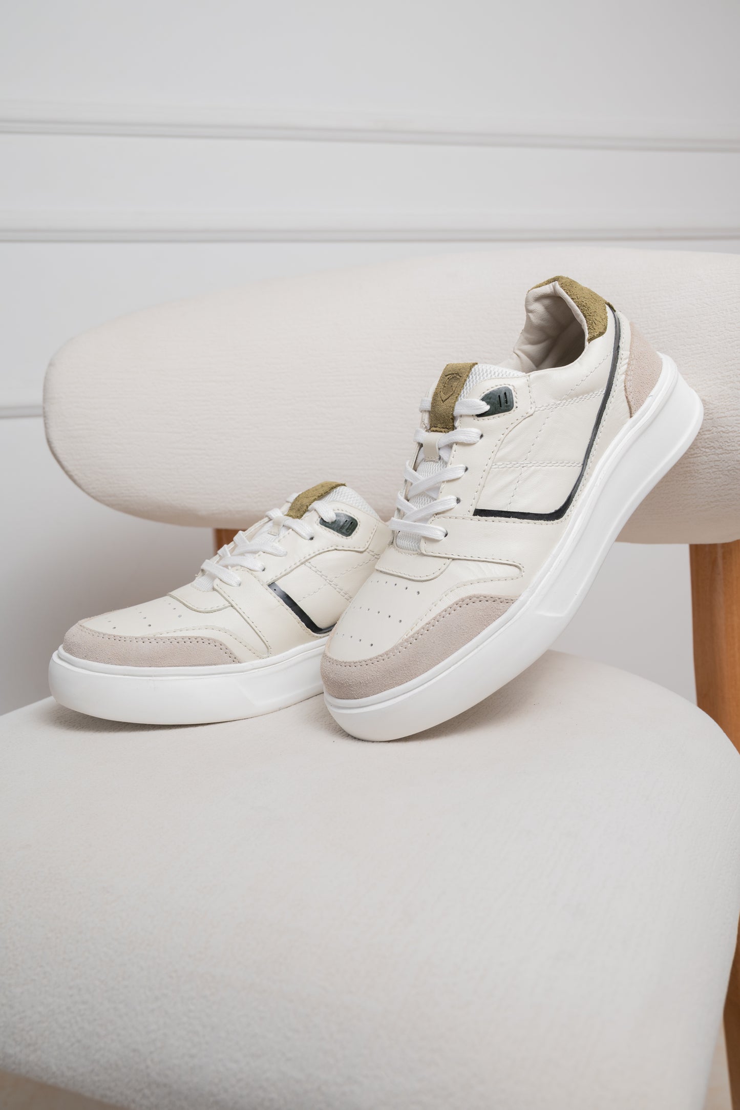 TENIS EN CUERO PARA HOMBRE BLANCO| RF :314 CLK