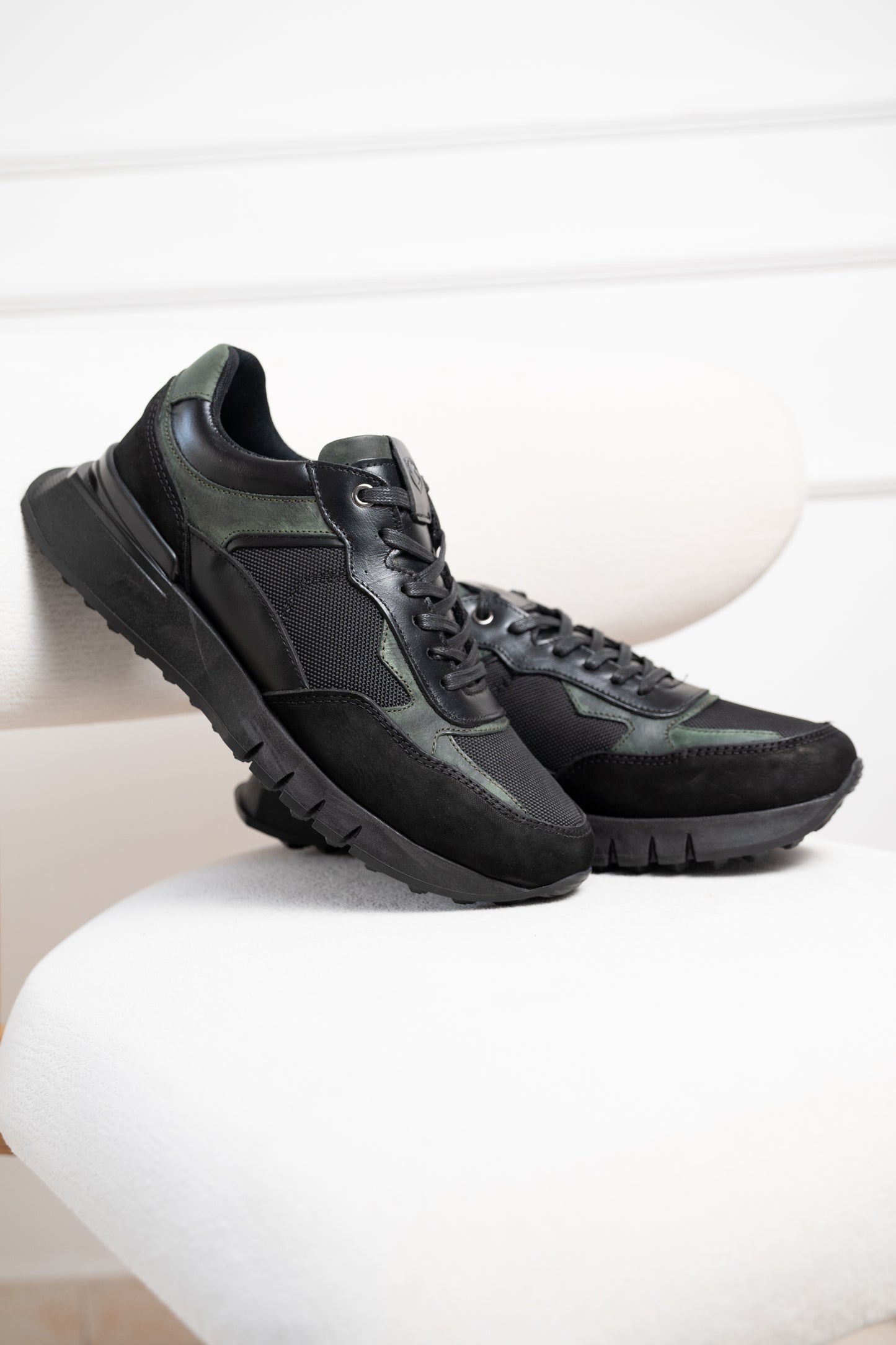TENIS EN CUERO PARA HOMBRE | RF:2123