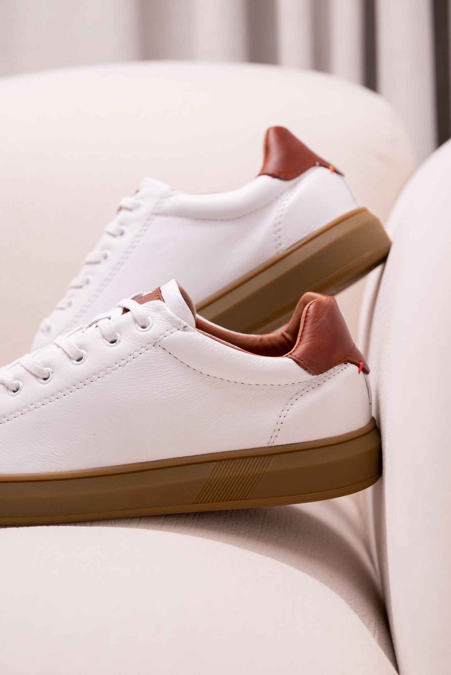 TENIS EN CUERO PARA HOMBRE RF : LEGEND - BLANCO |RF : 21 65