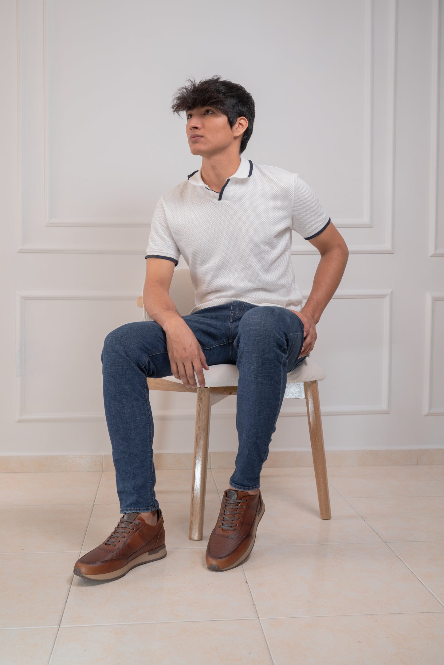 TENIS EN CUERO PARA HOMBRE