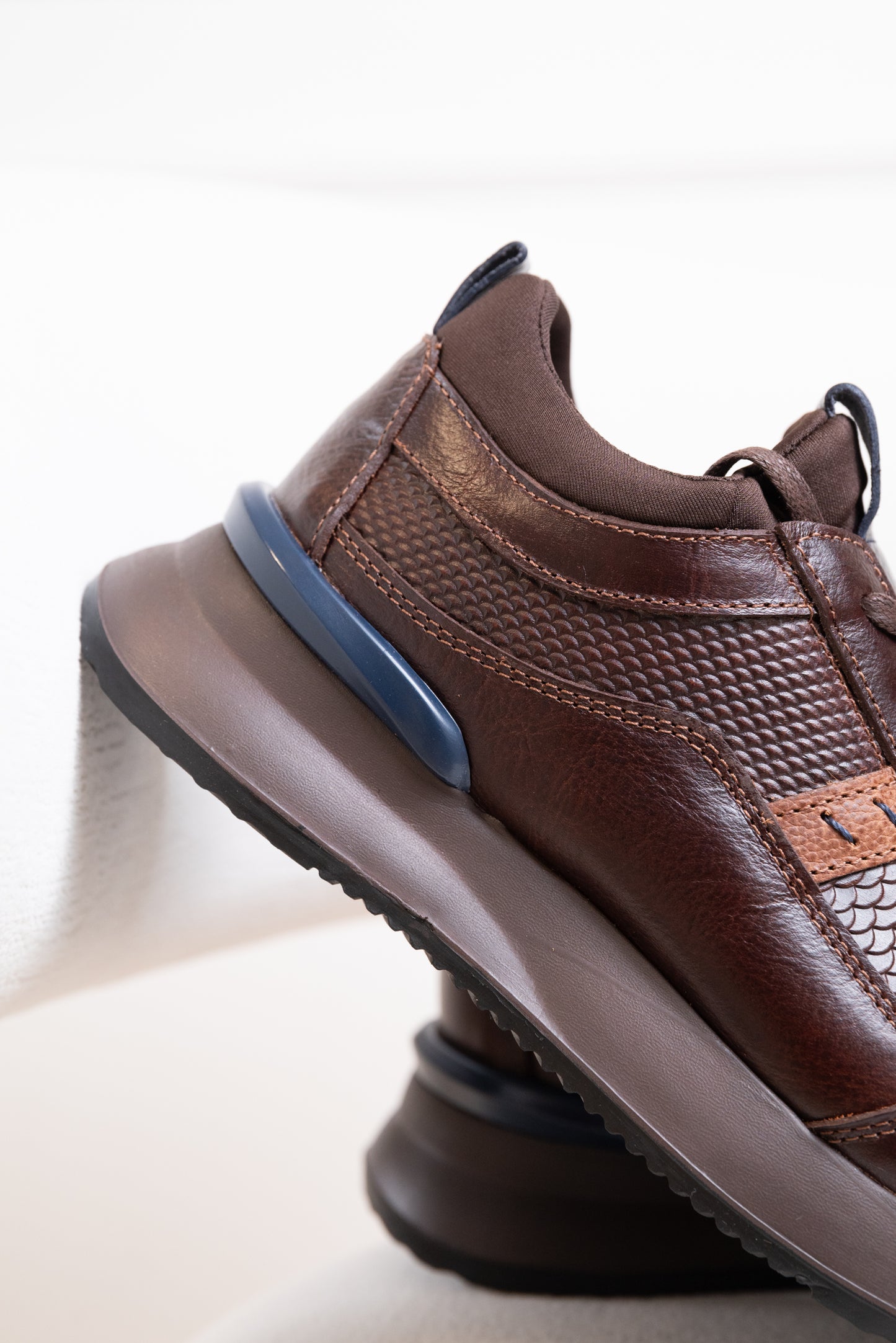 TENIS EN CUERO PARA HOMBRE | RAIN - COLOR: COÑAC