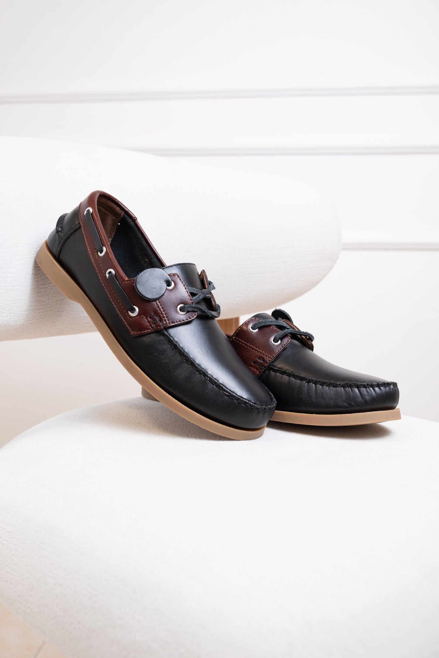 APACHES EN CUERO PARA HOMBRE |RF:BIZARRO TITAN - NEGRO X COÑAC