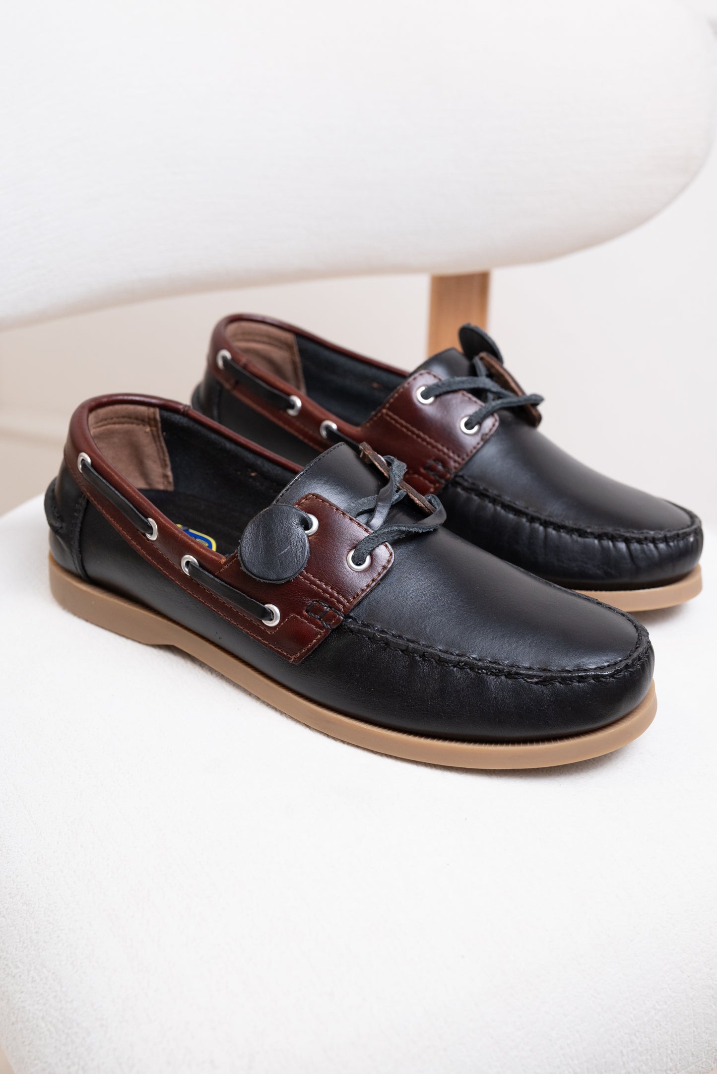 APACHES EN CUERO PARA HOMBRE |RF:BIZARRO TITAN - NEGRO X COÑAC