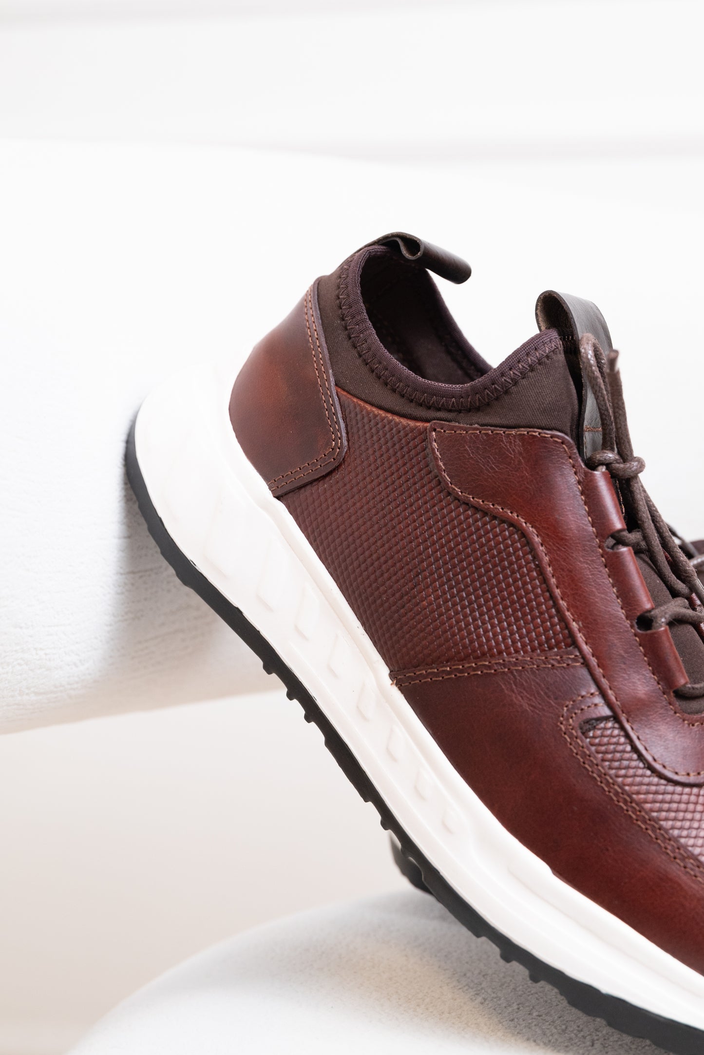 TENIS PARA HOMBRE EN CUERO | RF: LOUTA - COÑAC - 355