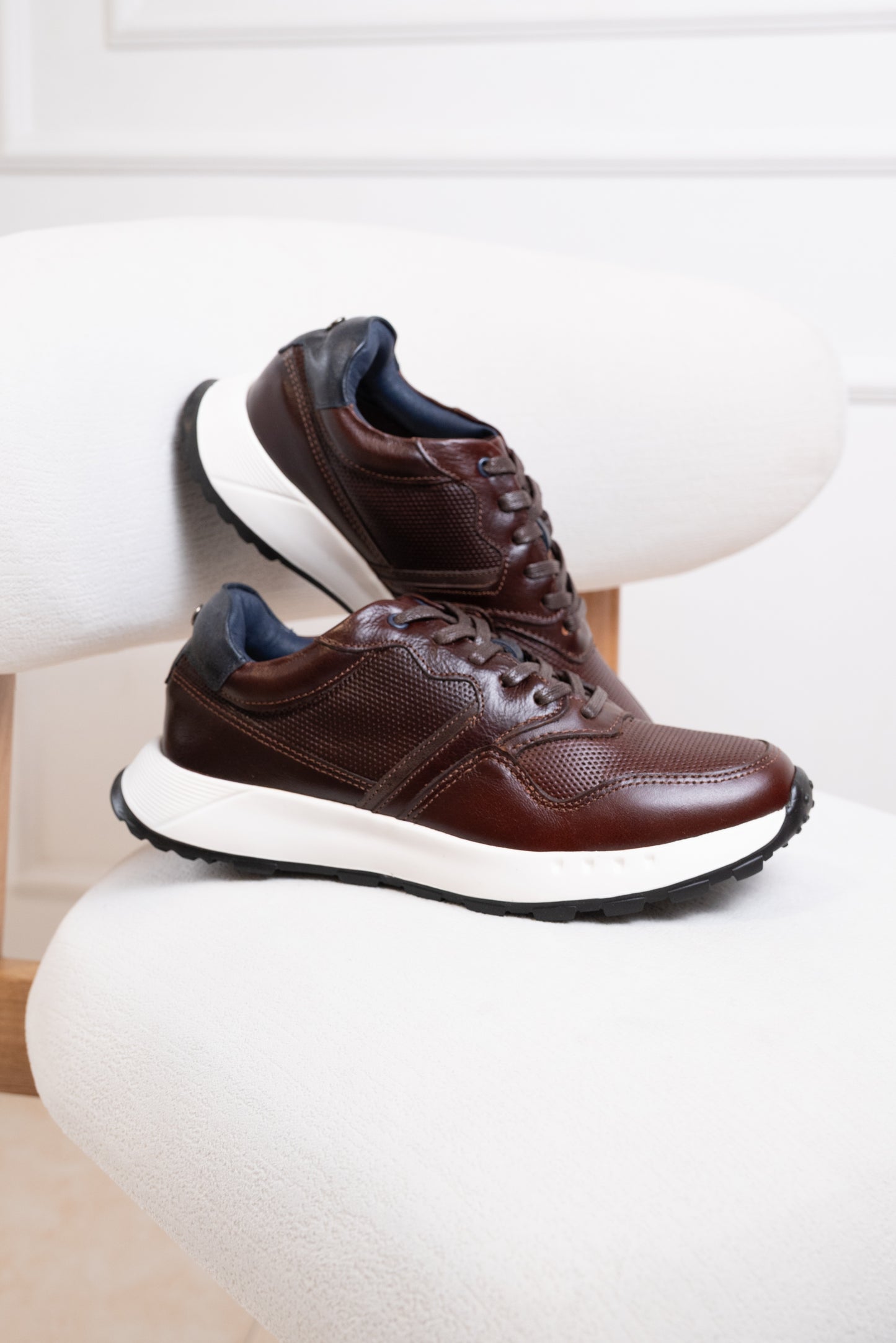 TENIS EN CUERO PARA HOMBRE | ESTETIK - COLOR: COÑAC