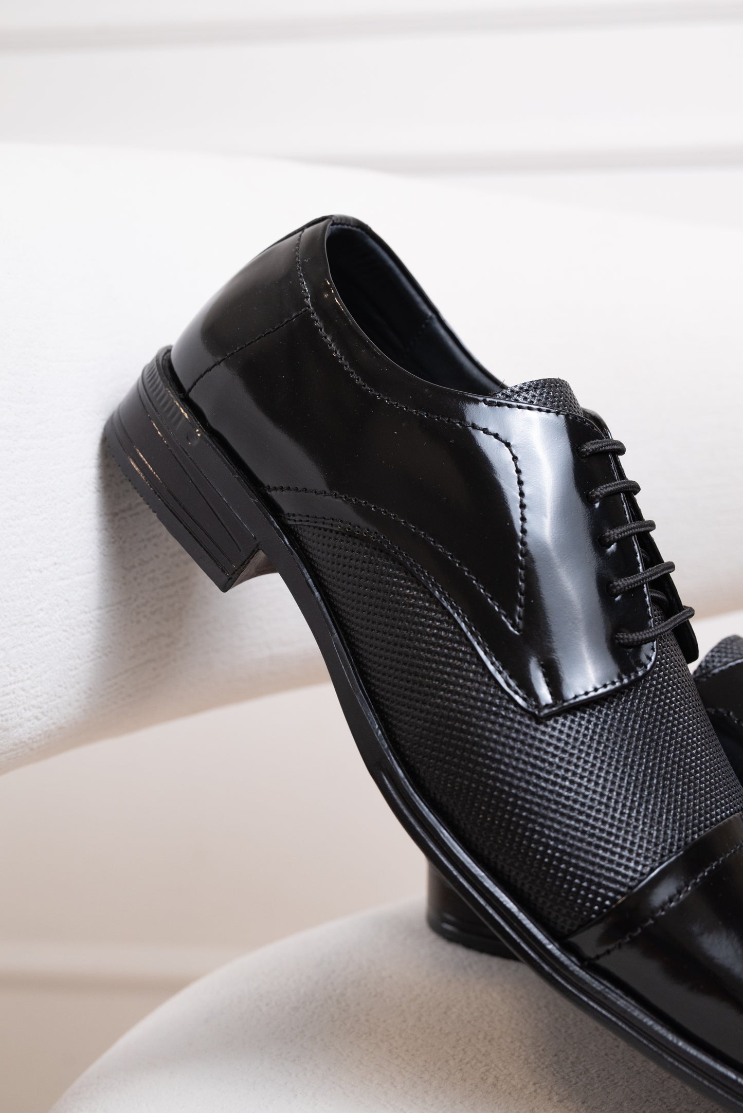 ELEGANTES EN CUERO PARA HOMBRE | RF: BIZARRO BUENIR - NEGRO