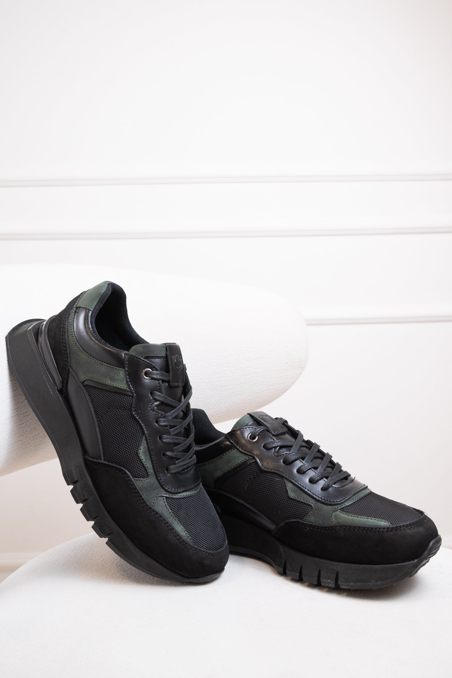 TENIS PARA HOMBRE EN CUERO | RF: BIZARRO MEREDID - NEGRO X VERDE