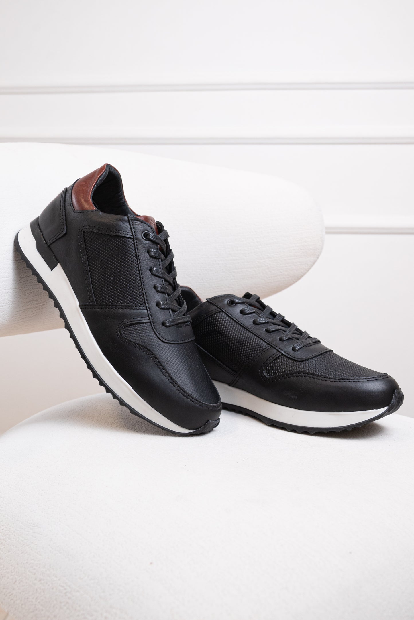 TENIS PARA HOMBRE EN CUERO | RF: BIZARRO PICKER - NEGRO