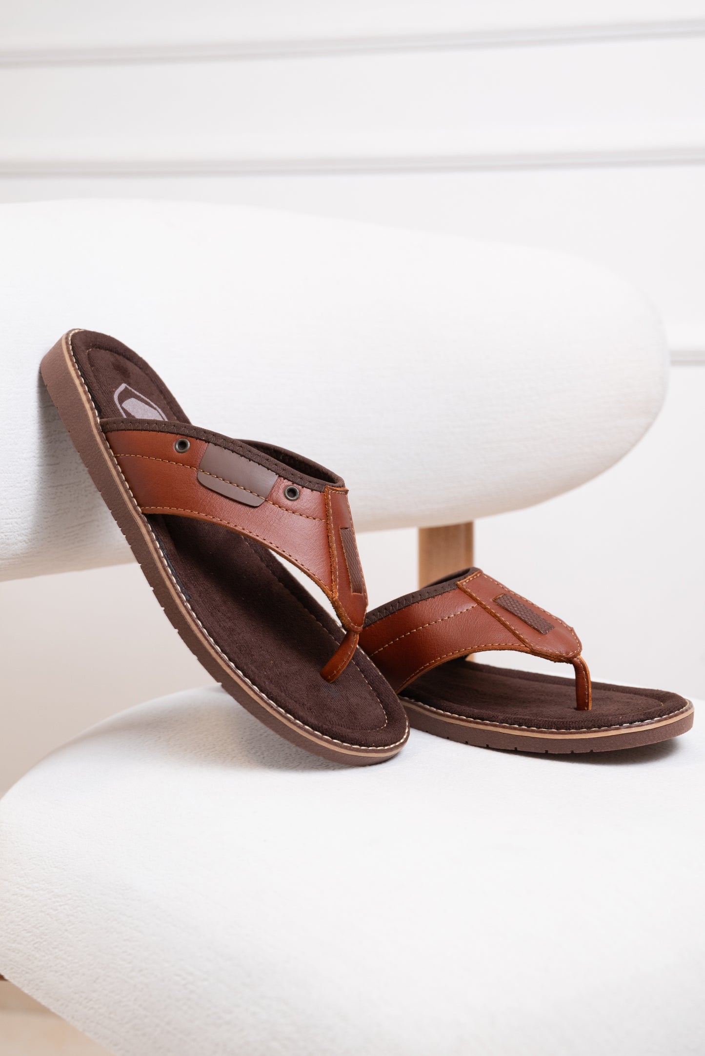 SANDALIA CUERO HOMBRE | GERENCY - COLOR: MIEL