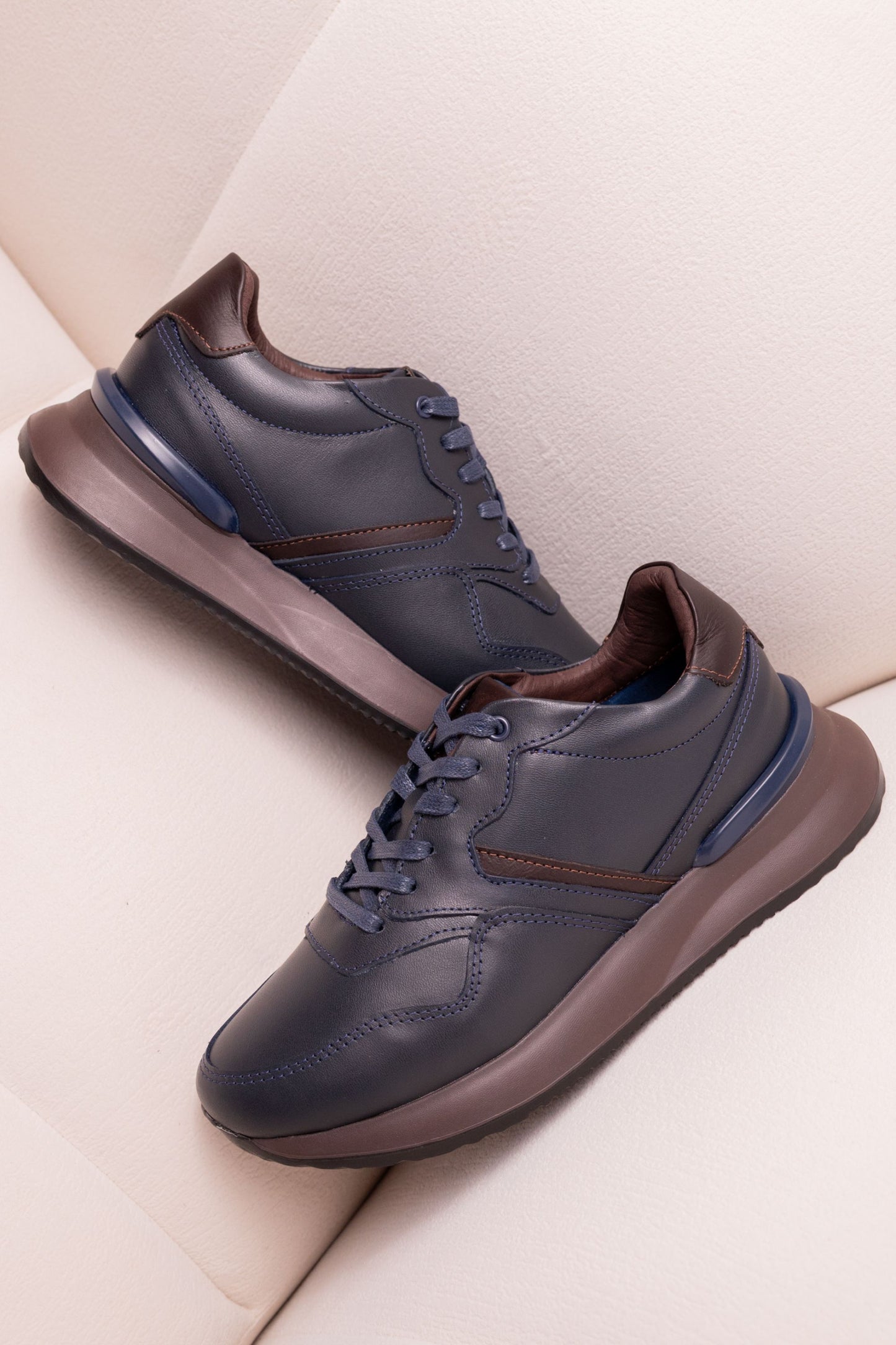 TENIS EN CUERO PARA HOMBRE| RF:ROMA AZUL