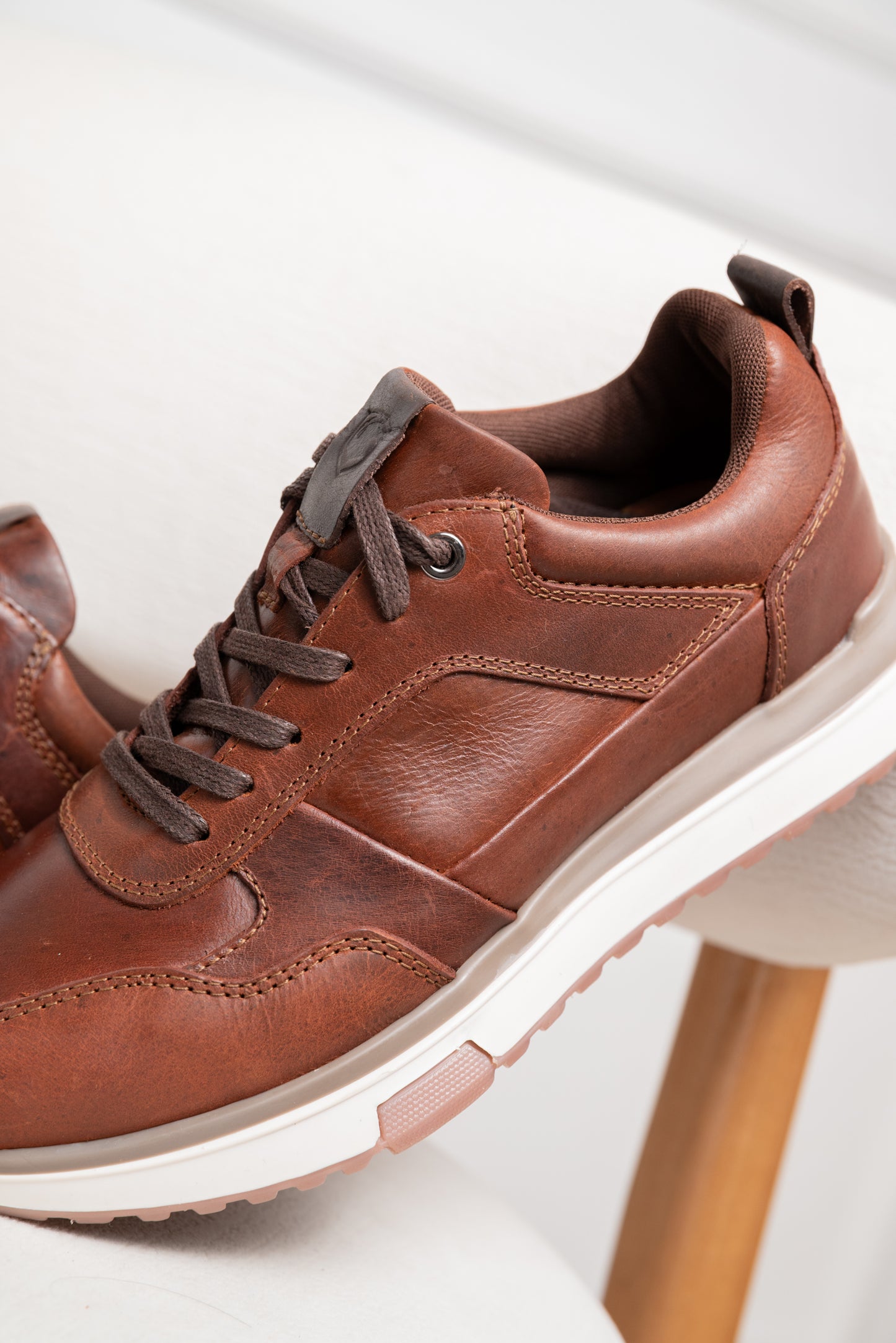 TENIS EN CUERO PARA HOMBRE  | RF :2091 CLK