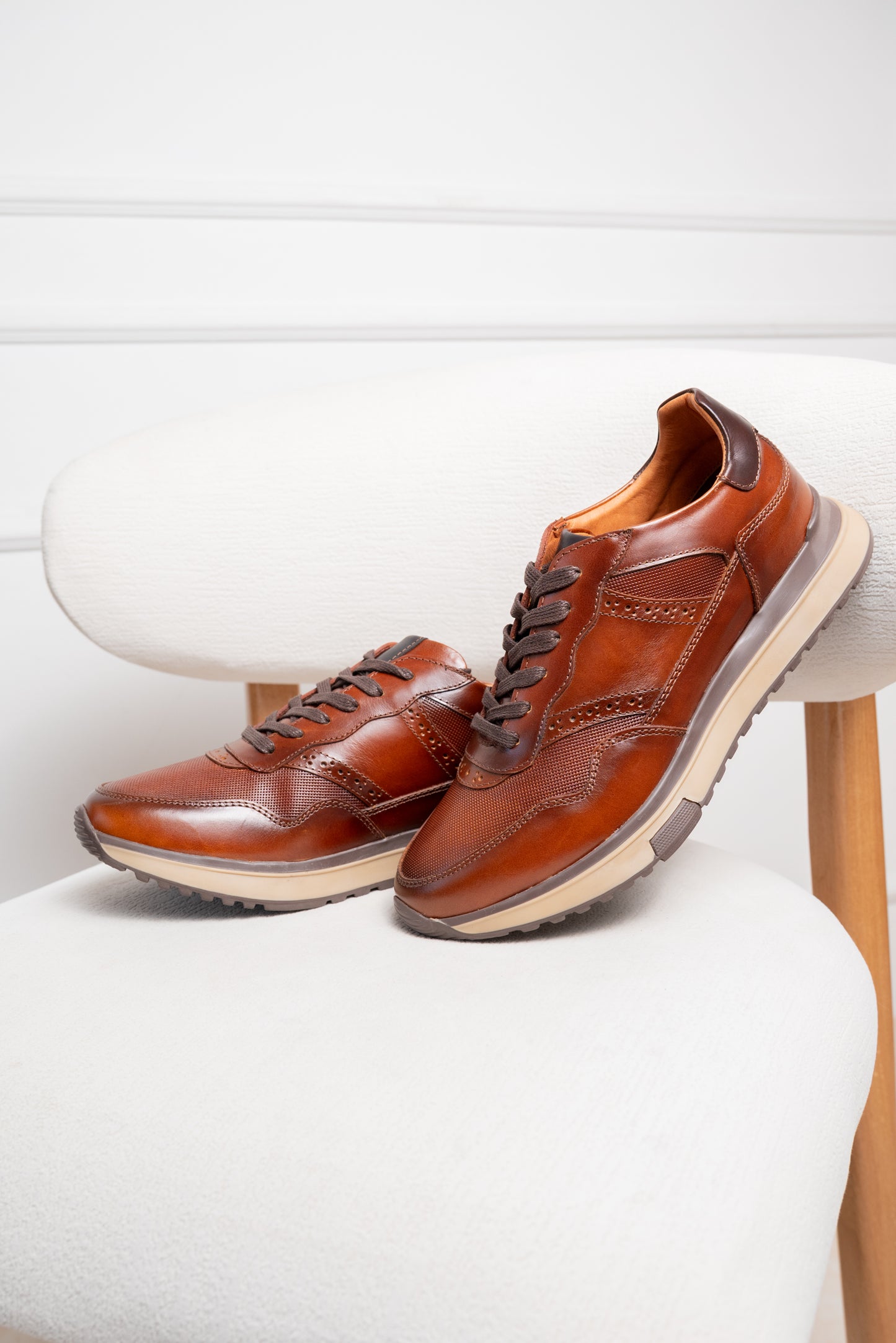 TENIS EN CUERO PARA HOMBRE  | RF :1229.86