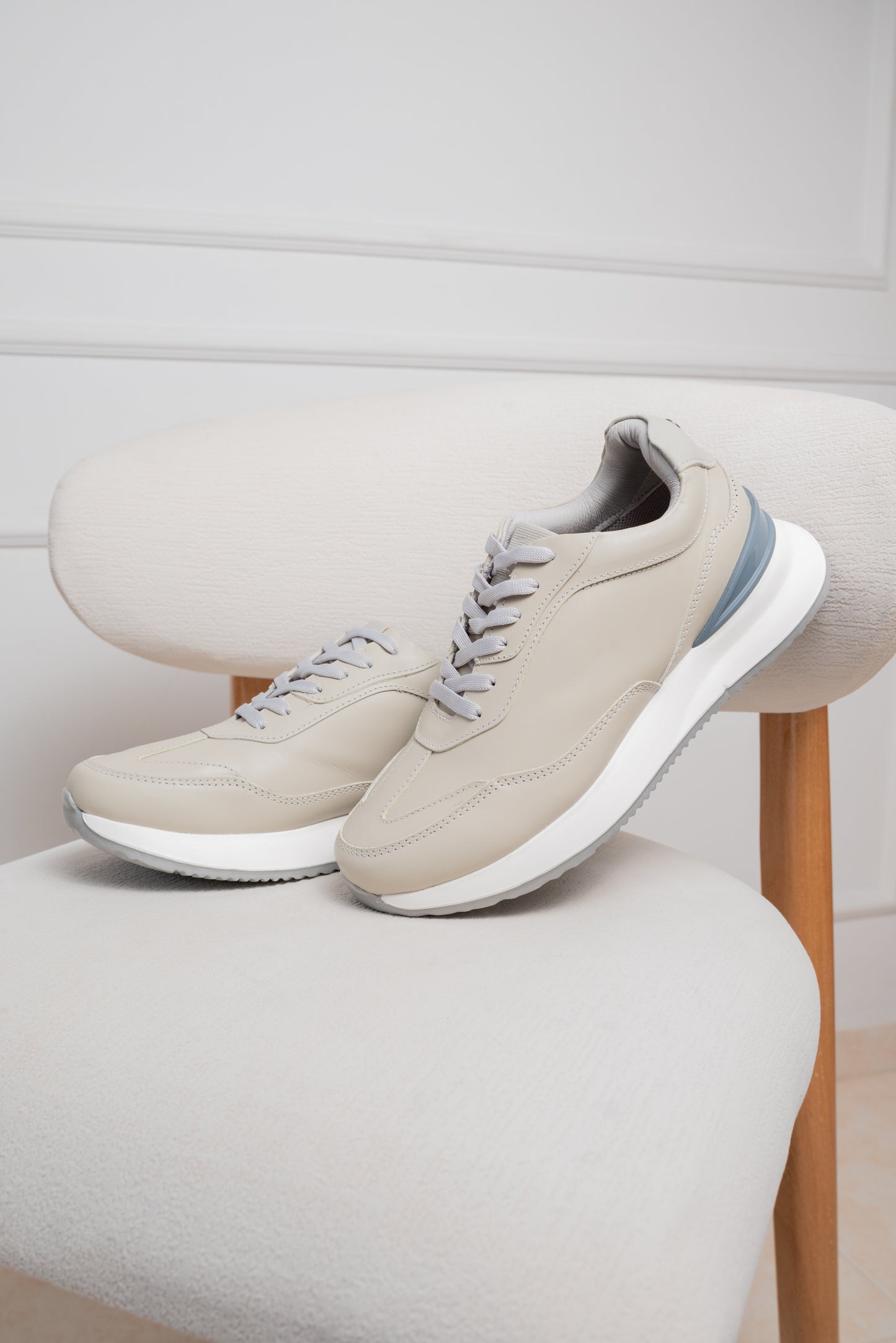 TENIS EN CUERO PARA HOMBRE  | RF : 3322