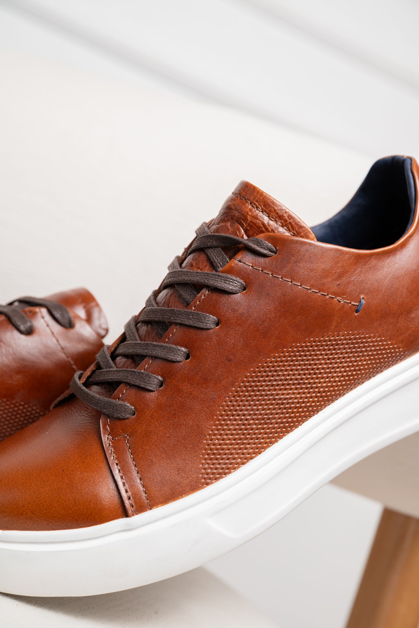 TENIS EN CUERO PARA HOMBRE  | RF 3312