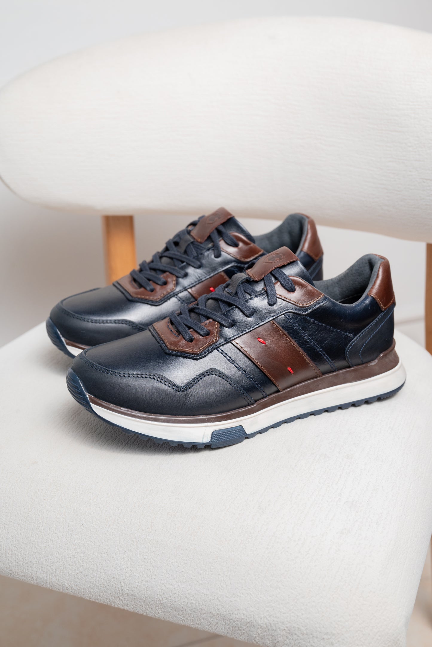 TENIS EN CUERO PARA HOMBRE  | RF : 313 CLK