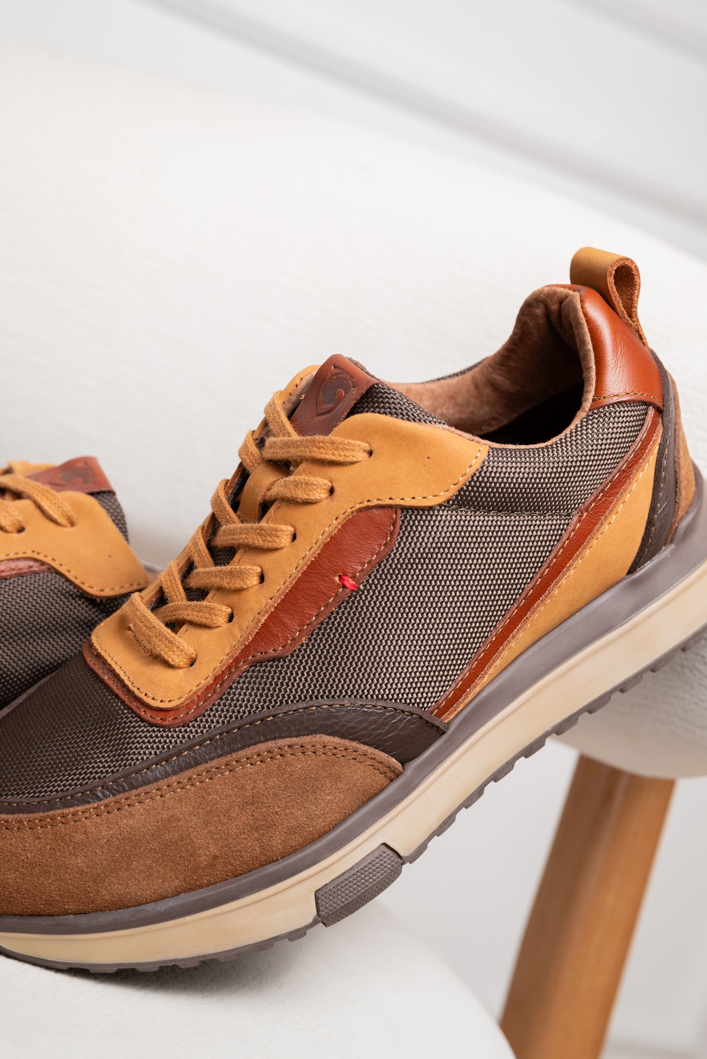 TENIS EN CUERO PARA HOMBRE  | RF : CLK 317