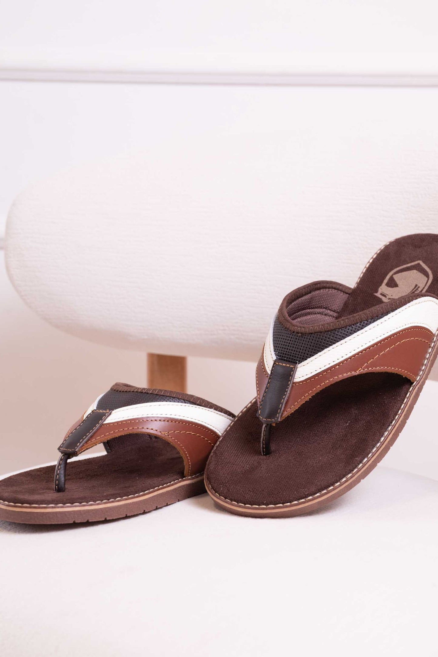 SANDALIA PARA HOMBRE EN CUERO| RF: ATLAS CAFE - 445