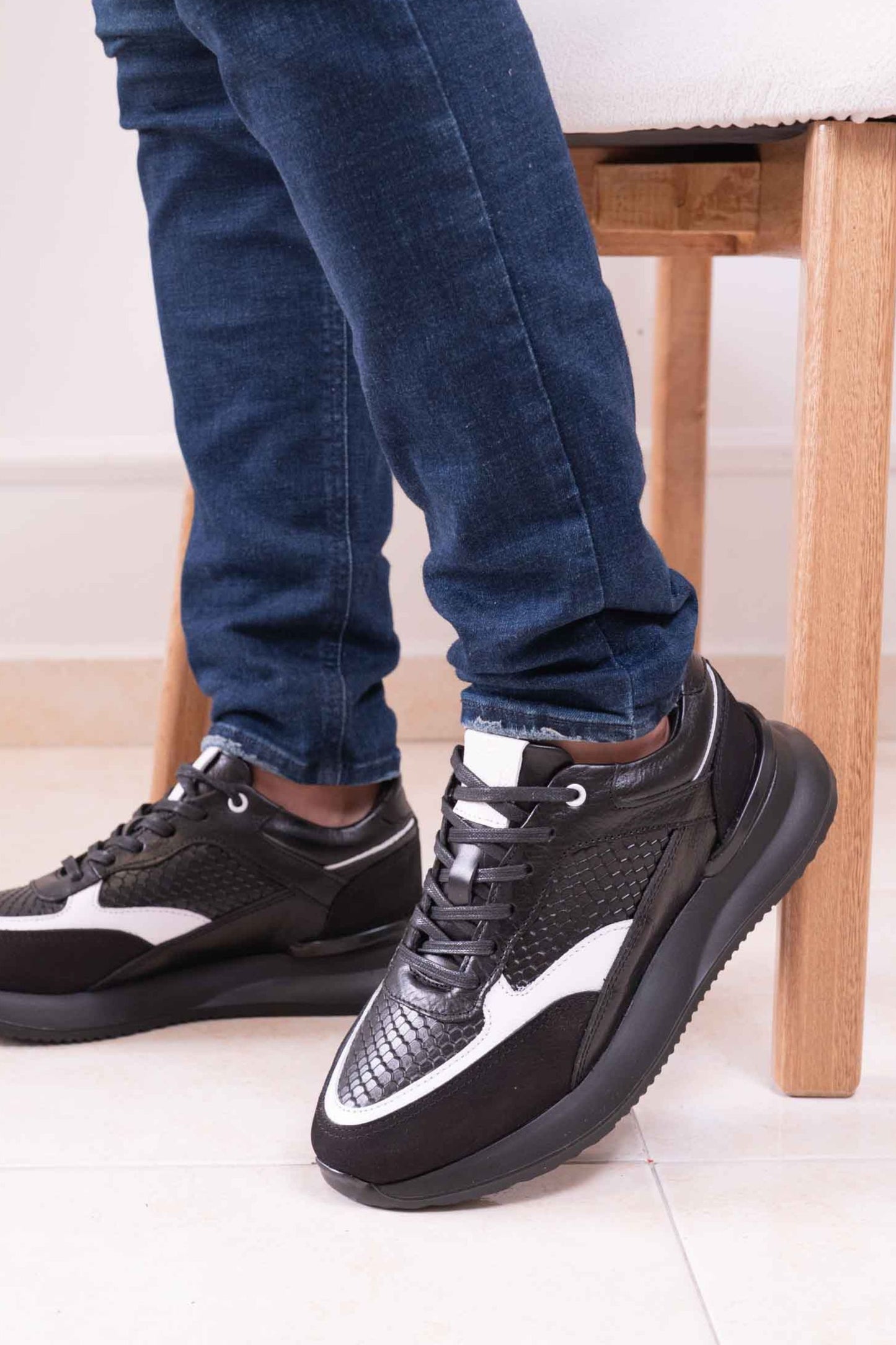 TENIS PARA HOMBRE EN CUERO|RF: BIZARRO URBAN-NEGRO