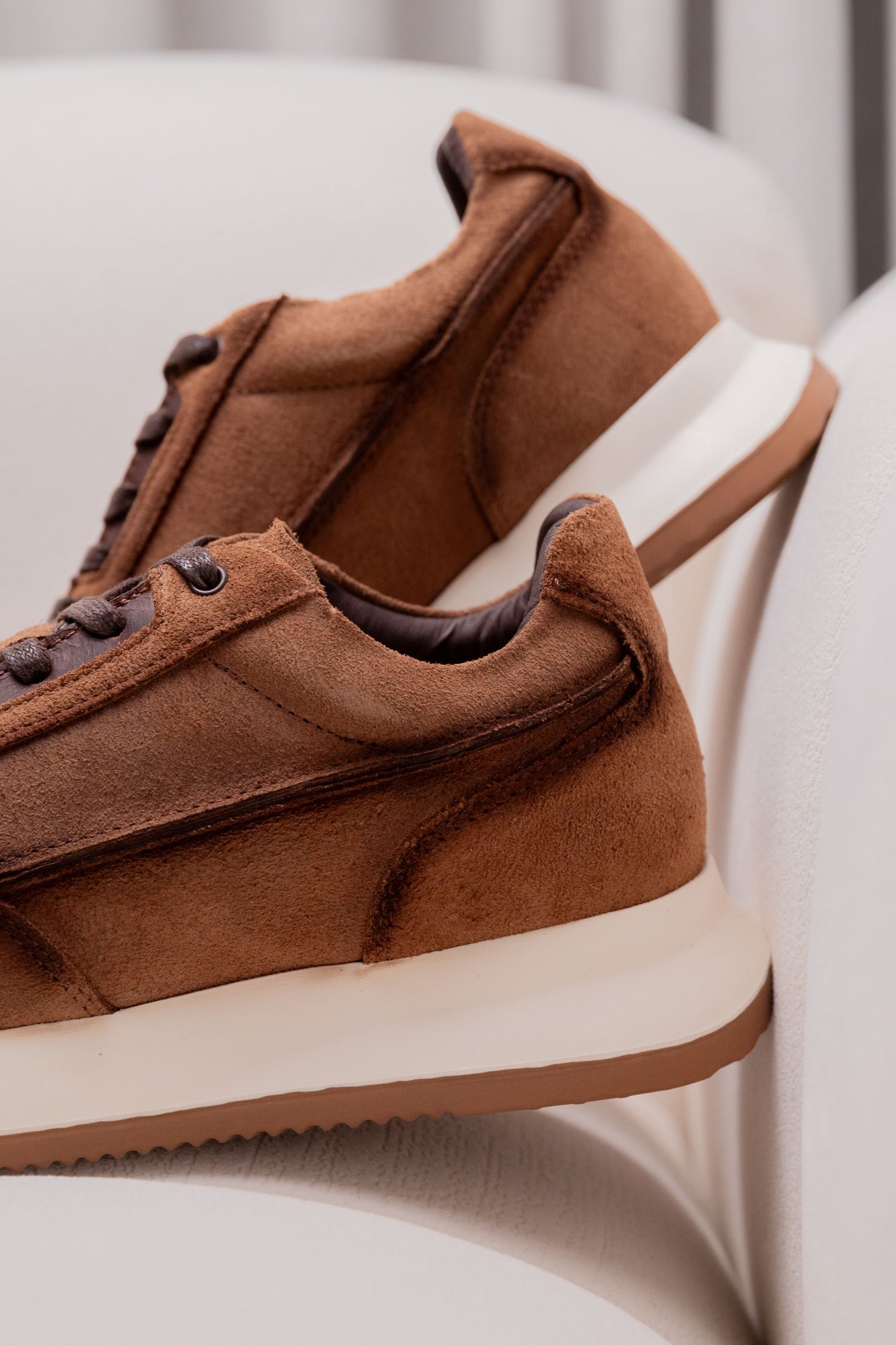 TENIS EN CUERO PARA HOMBRE| RF : EVORA - MIEL