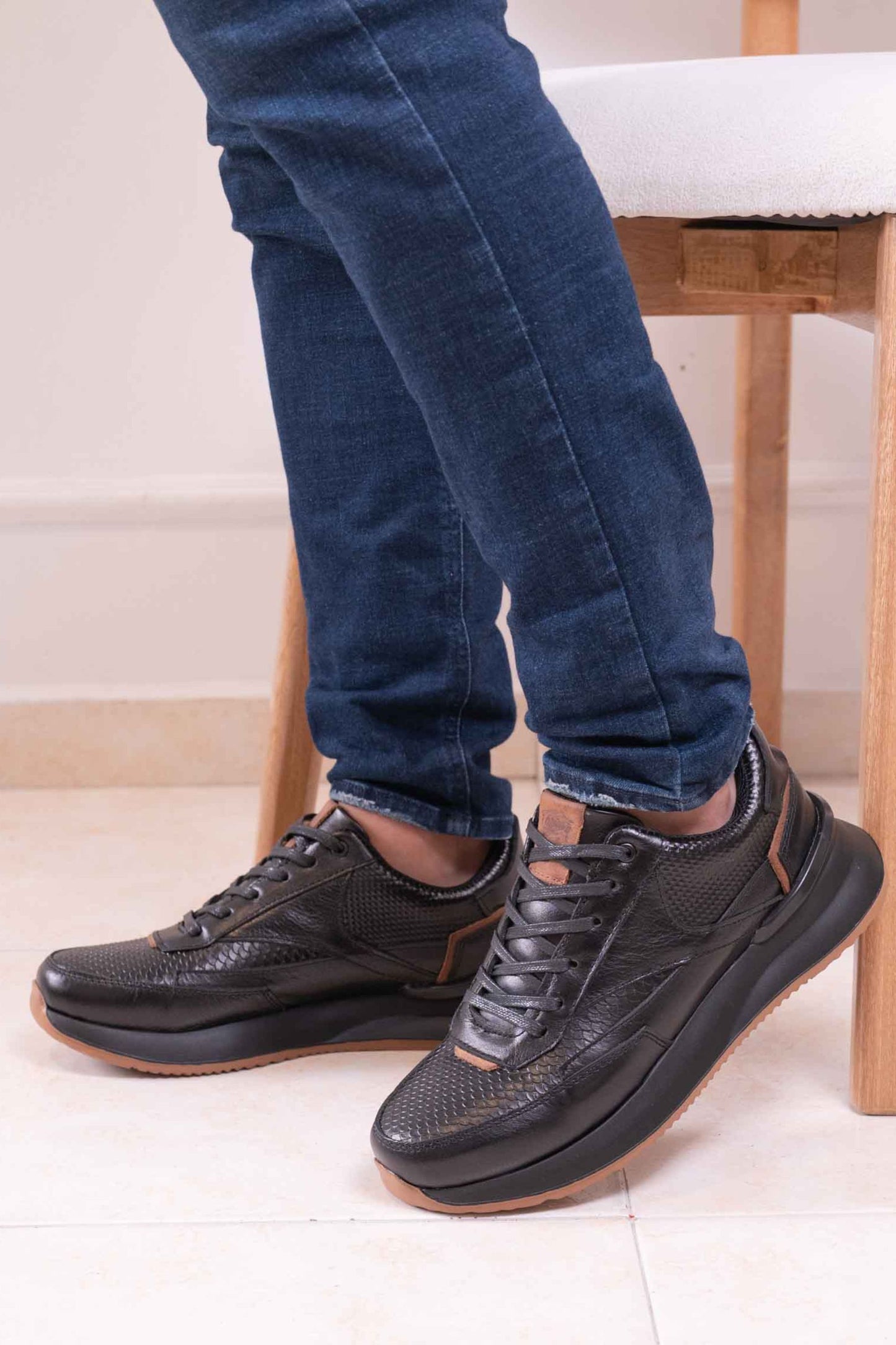 TENIS PARA HOMBRE EN CUERO|RF: BIZARRO NOBLE-NEGRO Rf : 3223