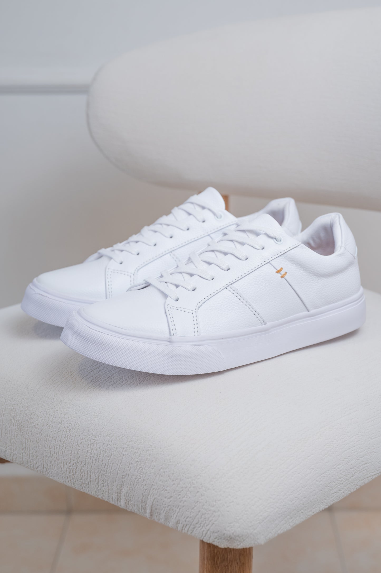 TENIS EN CUERO PARA HOMBRE | RF : ZED BLANCO