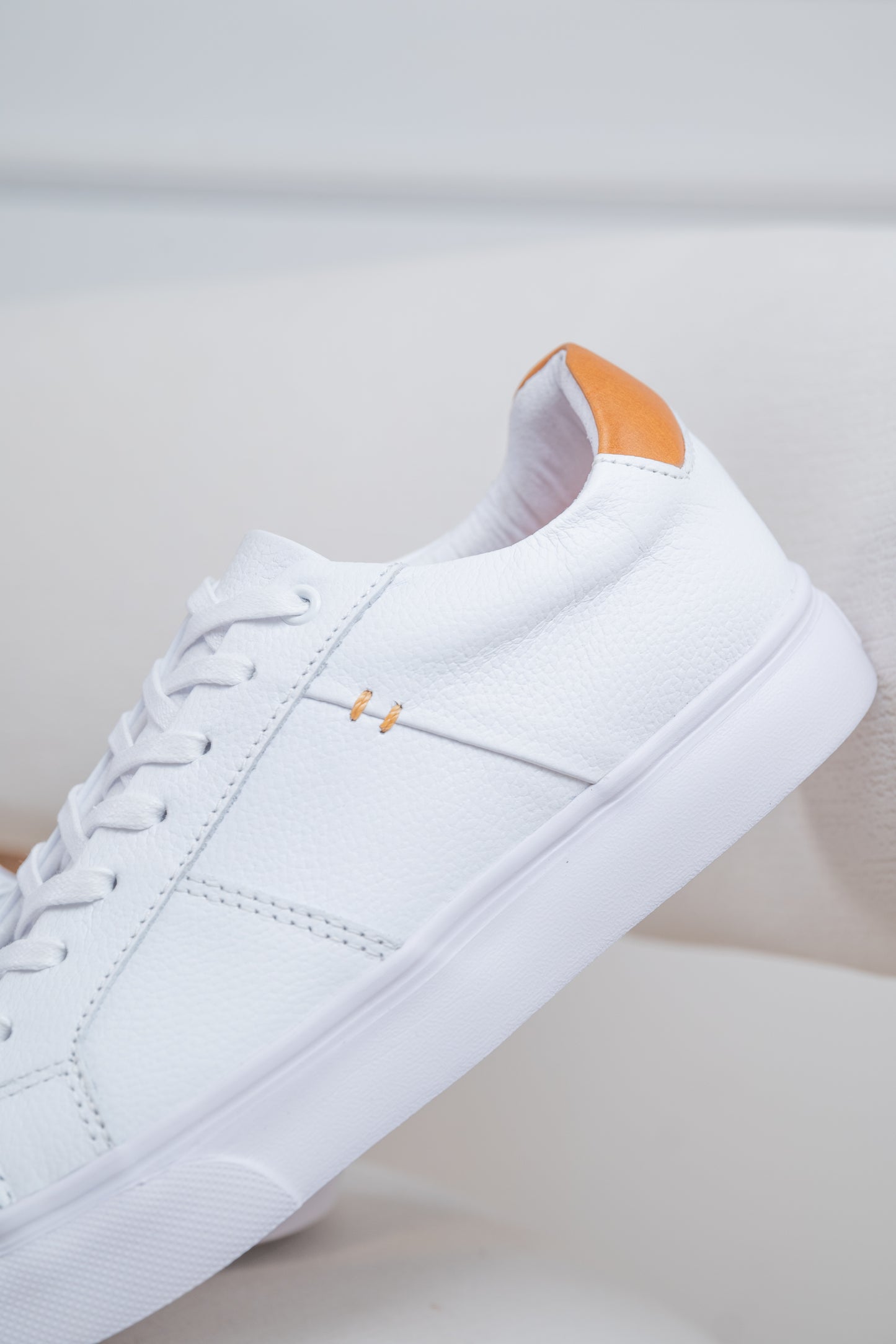 TENIS EN CUERO PARA HOMBRE | RF : ZED BLANCO MIEL
