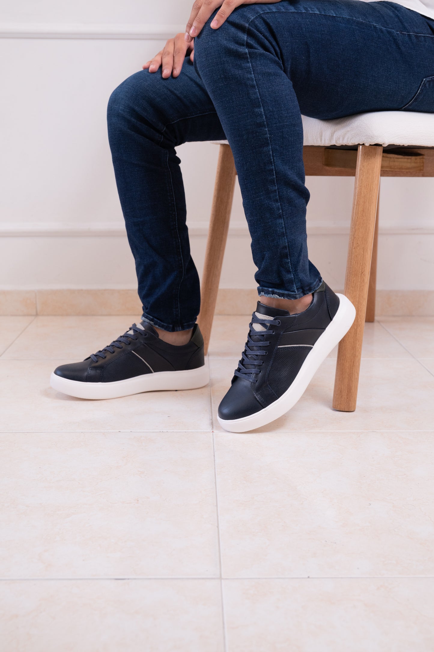 TENIS EN CUERO PARA HOMBRE | RF : ASTORIA - AZUL - 3220