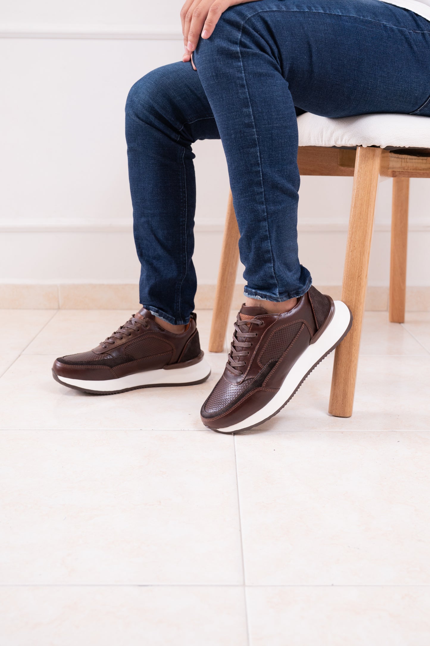 TENIS PARA HOMBRE EN CUERO|BIZARRO DOMINIO- CAFE | RF : 3205