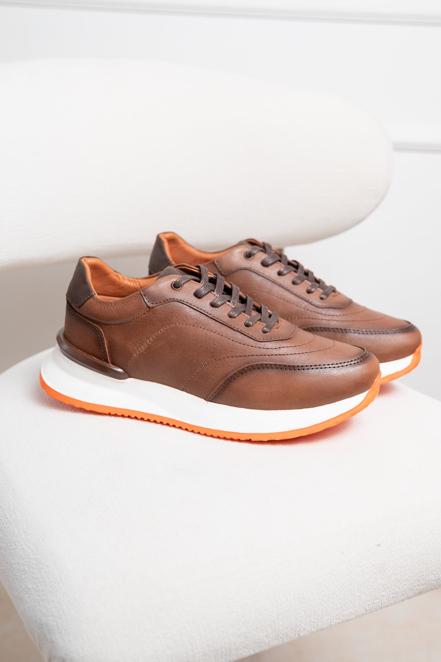 TENIS EN CUERO PARA HOMBRE | RF :T-07