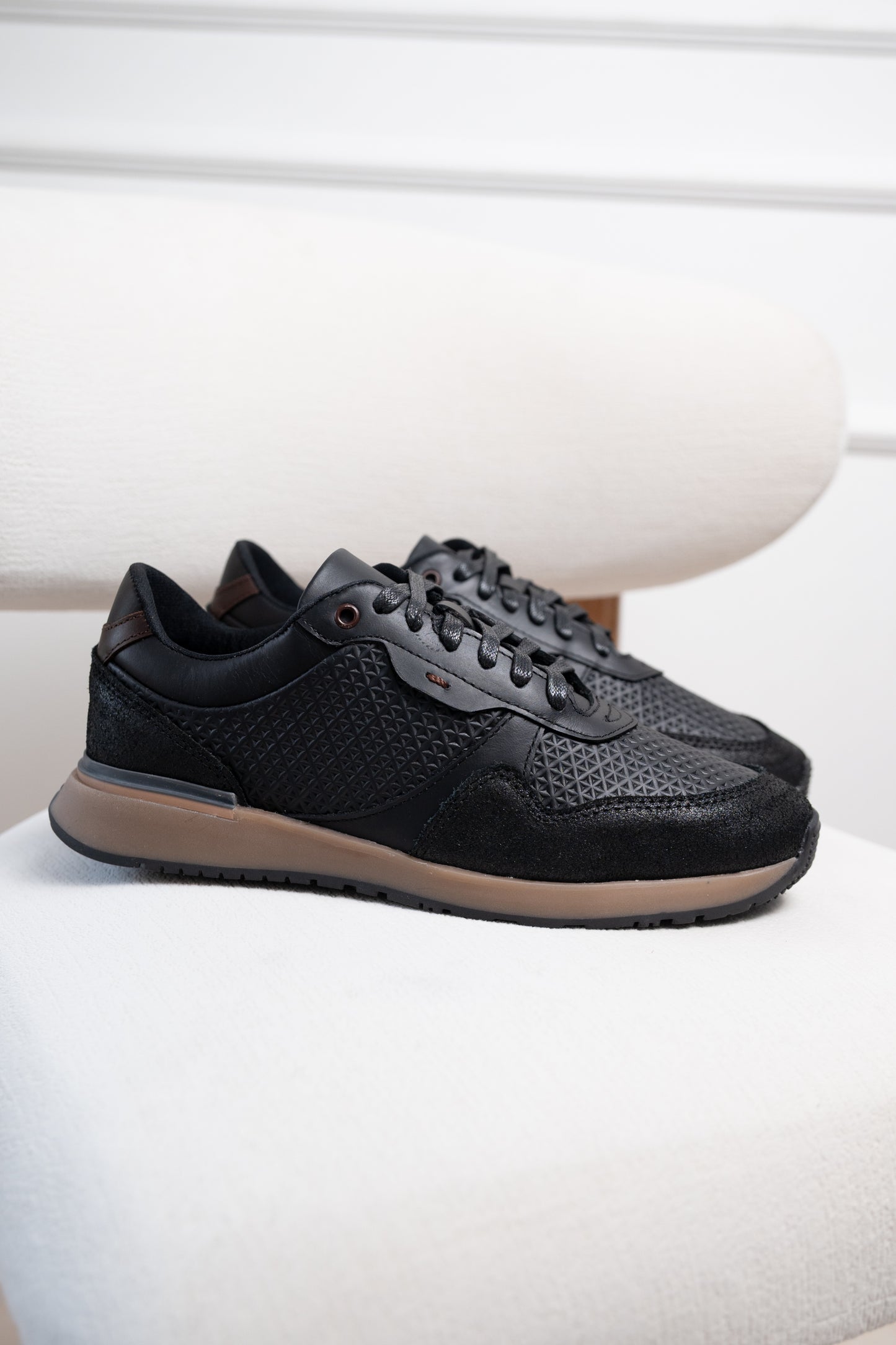 TENIS EN CUERO RUSTICO | RF : T-007