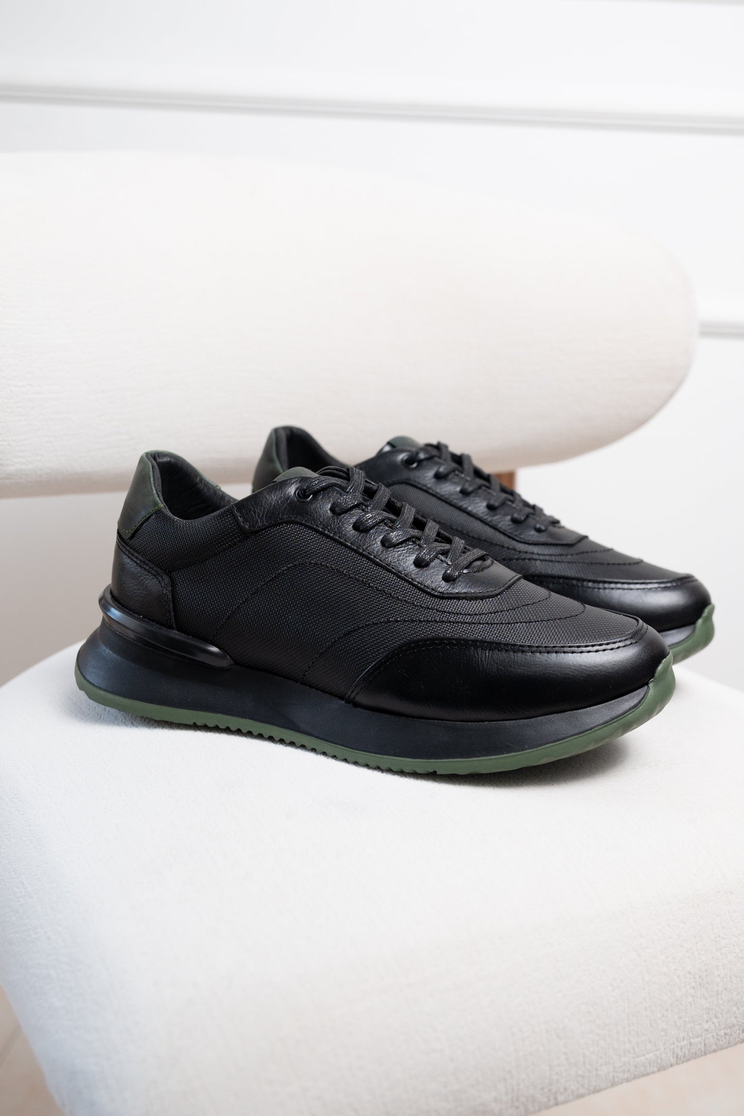 TENIS EN CUERO RUSTICO | RF : T-007