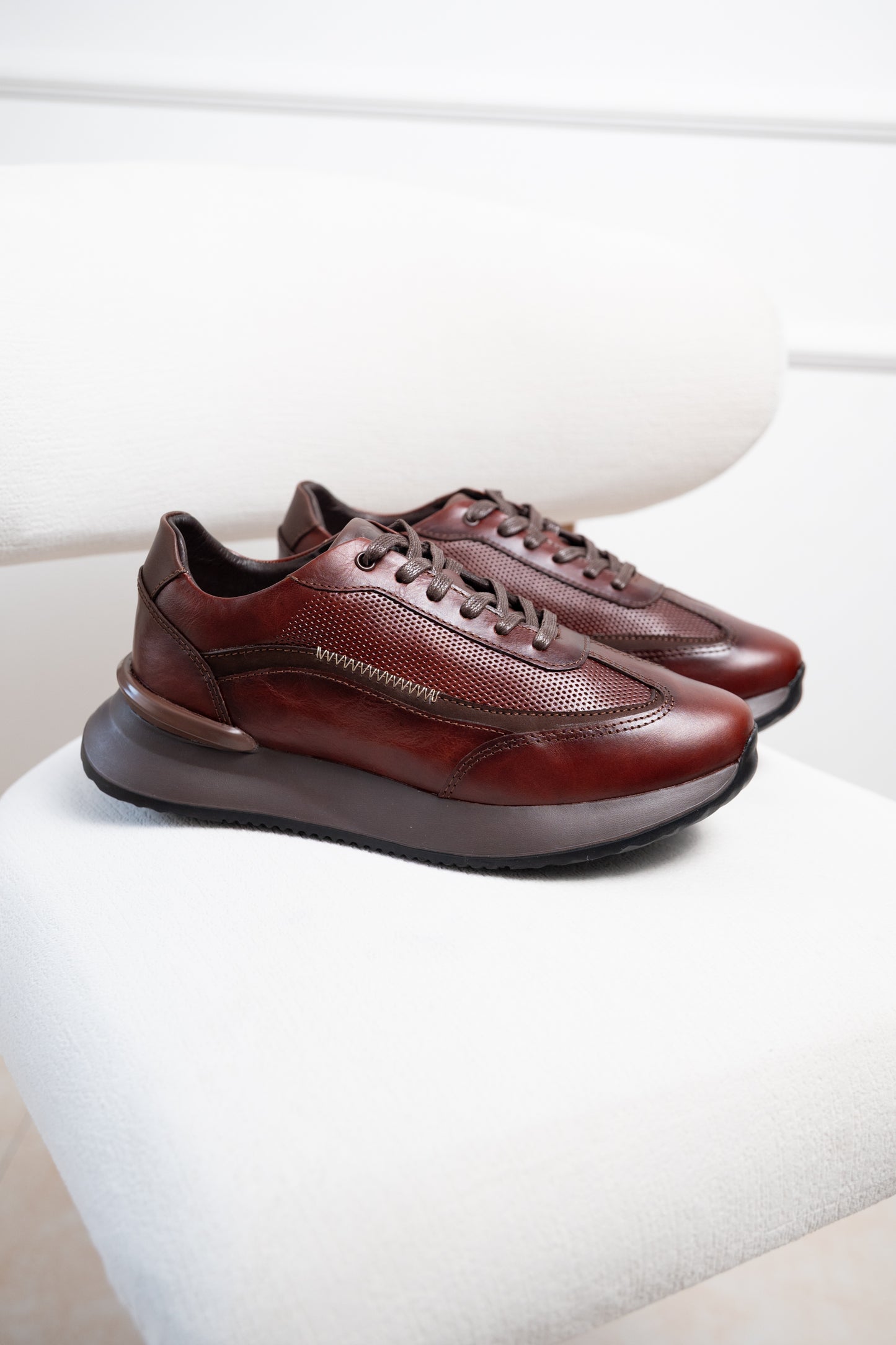 TENIS EN CUERO PARA HOMBRE | RF:T-004 COÑAC