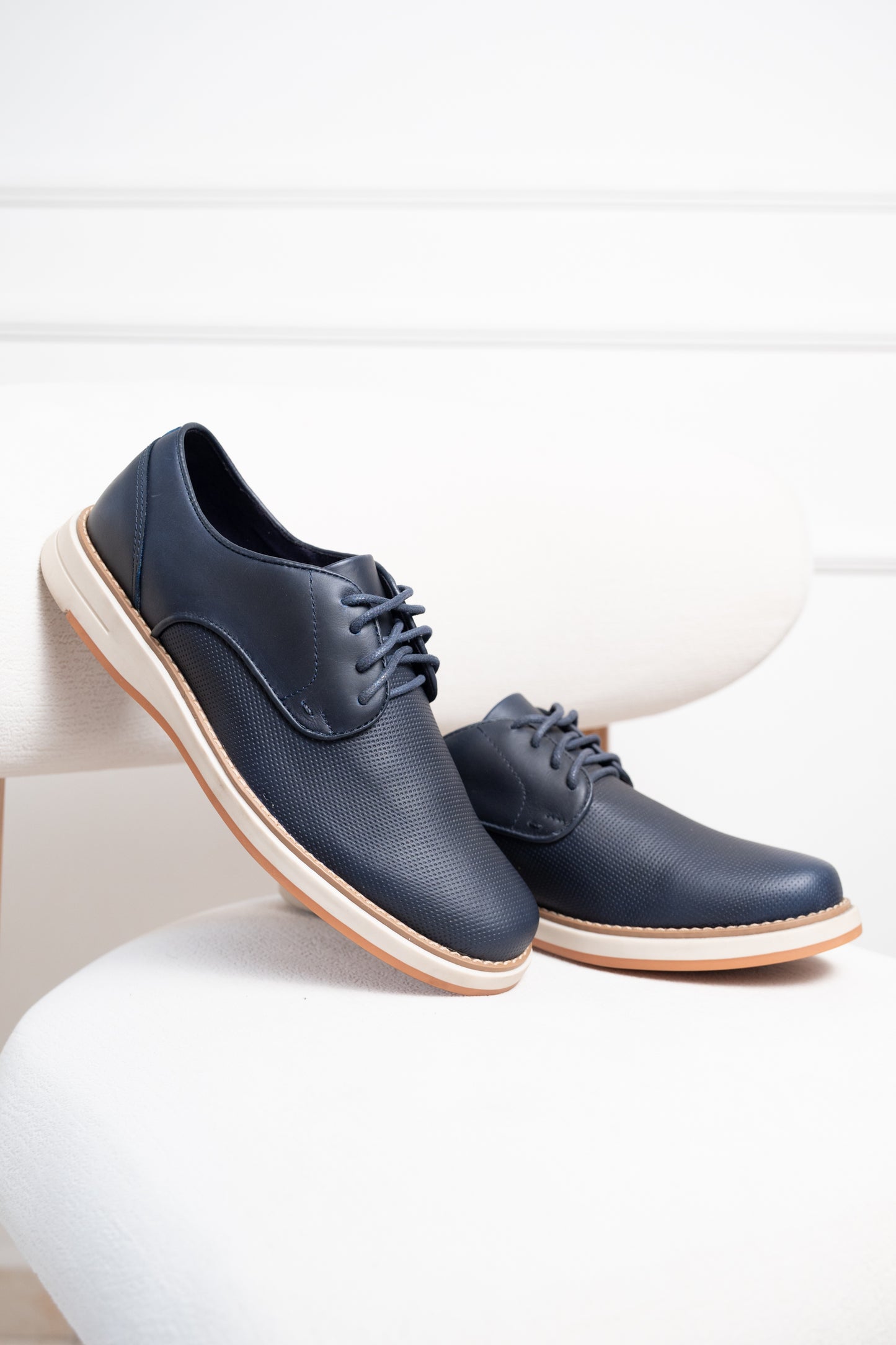TENIS EN CUERO RUSTICO | RF : SANTIAGO AZUL
