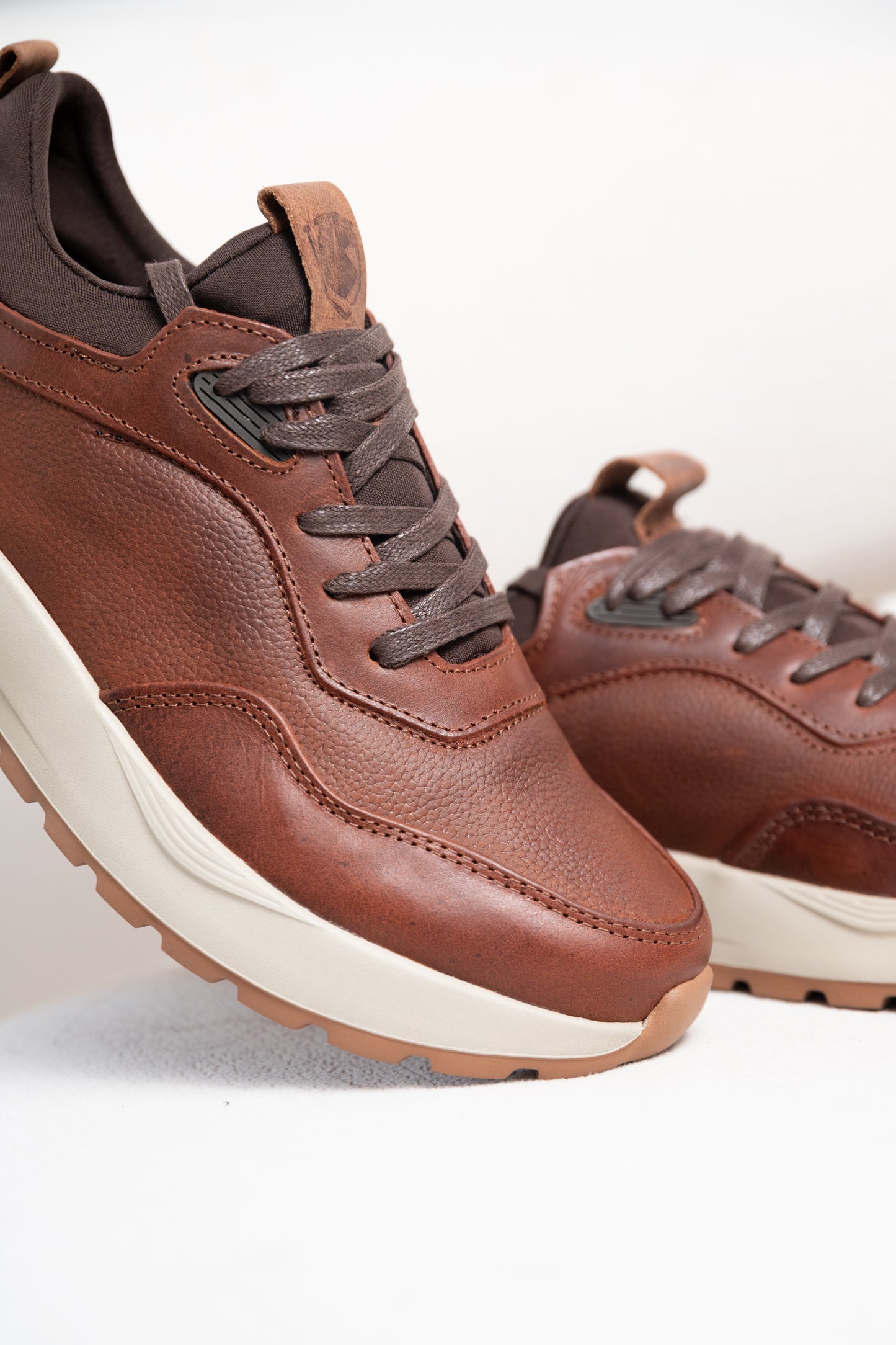 TENIS EN CUERO RUSTICO | RF :3308