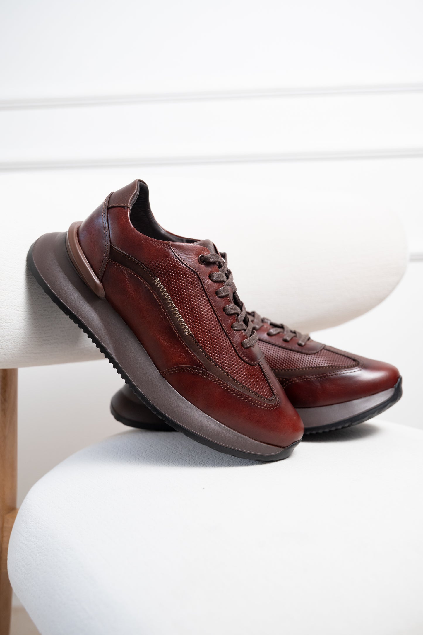 TENIS EN CUERO PARA HOMBRE | RF:T-004 COÑAC