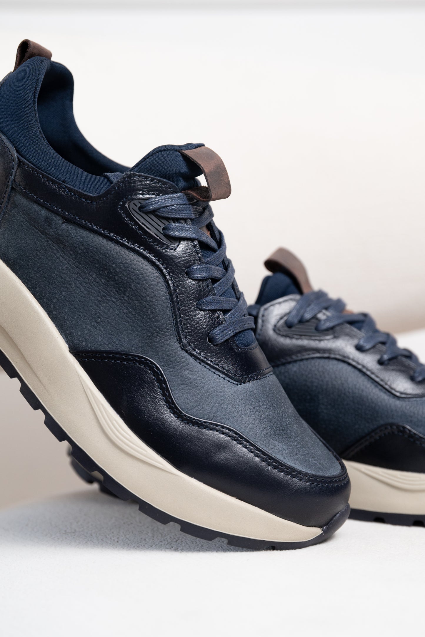 TENIS EN CUERO PARA HOMBRE | RF:3308 AZUL