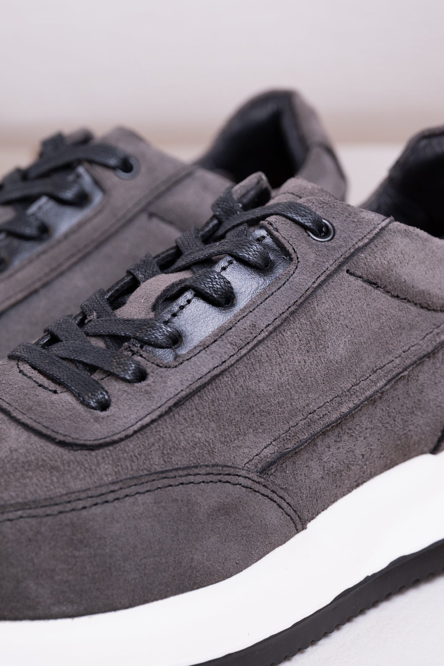 TENIS EN CUERO PARA HOMBRE| RF : EVORA - GRIS