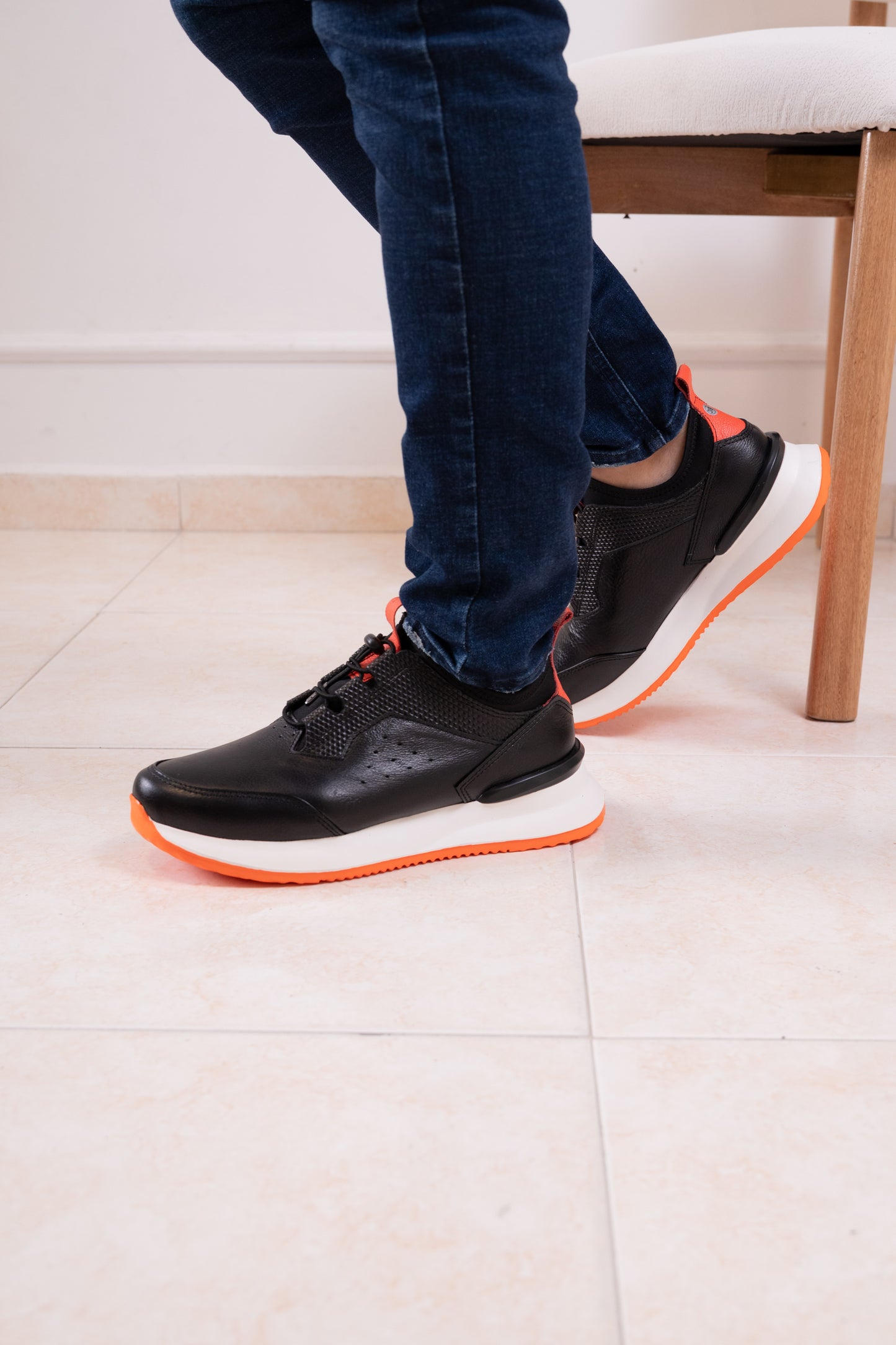 TENIS EN CUERO PARA HOMBRE | RF:ROYAL NEGROX NARANJA