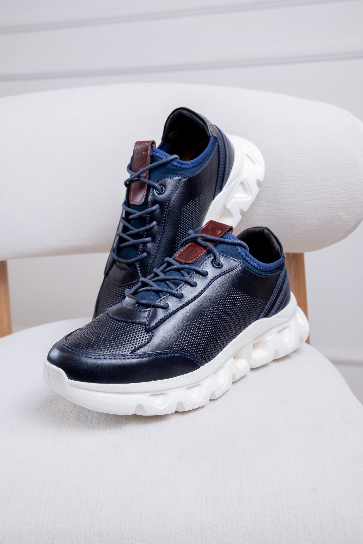 TENIS EN CUERO PARA HOMBRE RF: 402 -AZUL