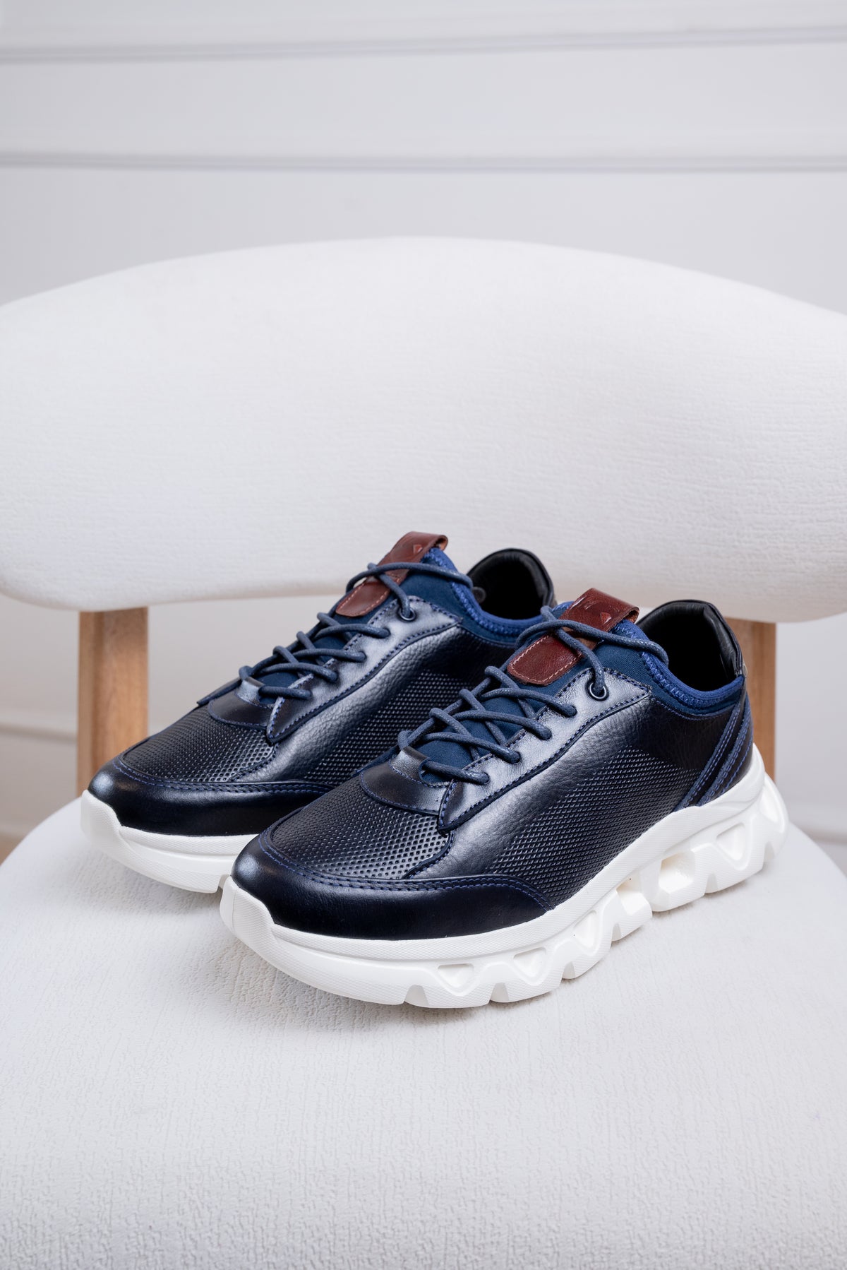 TENIS EN CUERO PARA HOMBRE RF: 402 -AZUL