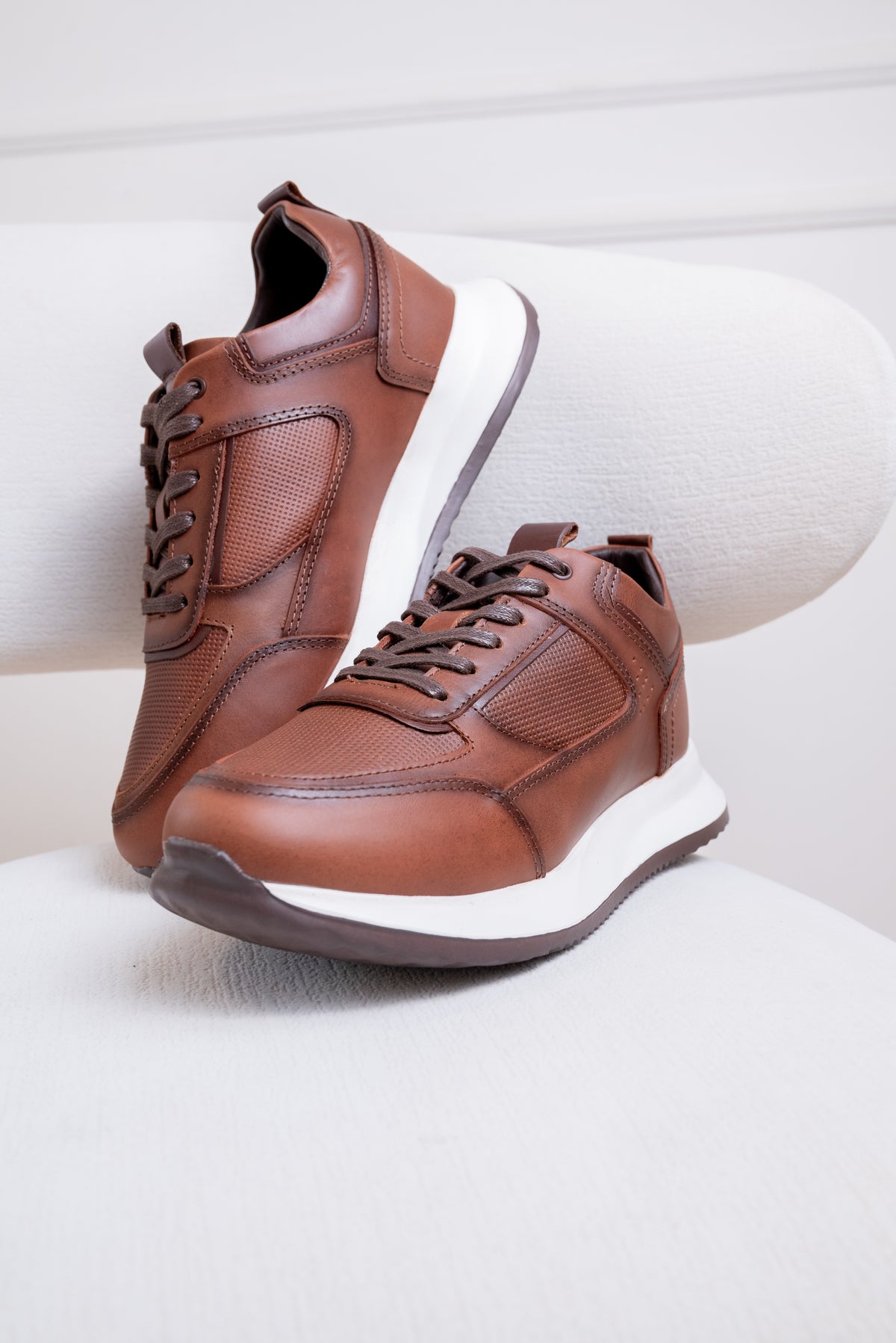 TENIS EN CUERO PARA HOMBRE RF: T-10  EVA