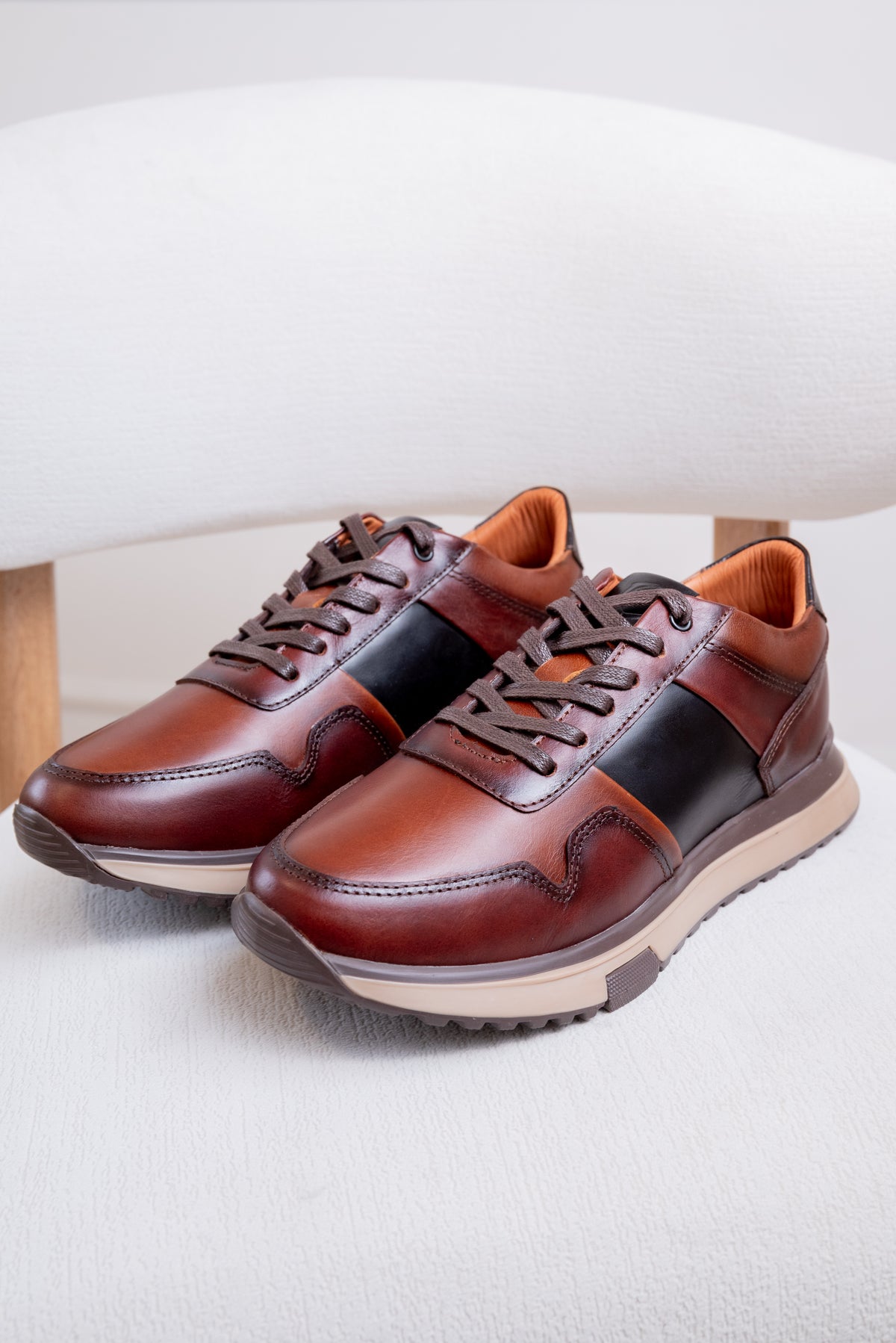 TENIS EN CUERO PARA HOMBRE RF: TÑ-3385