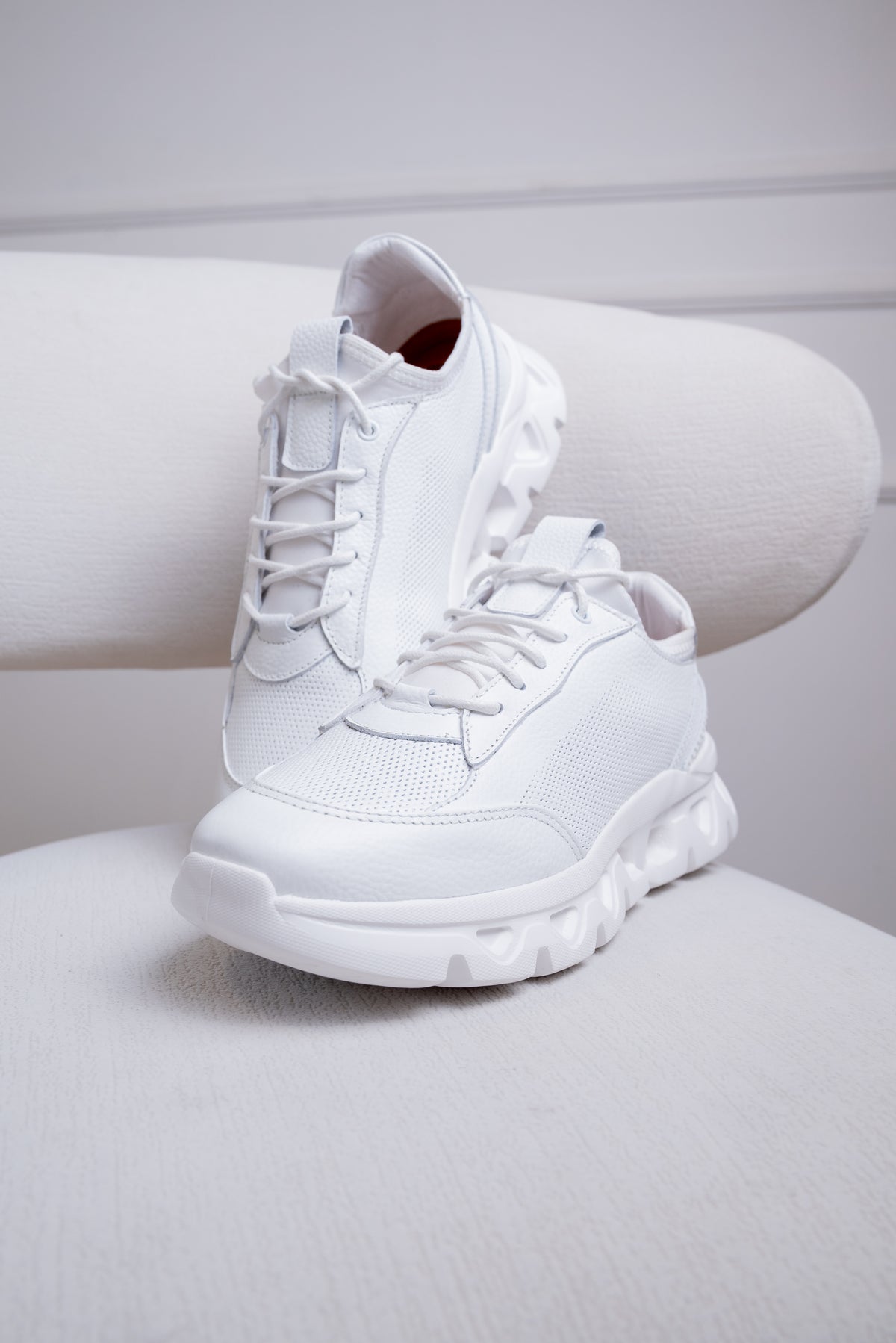 TENIS EN CUERO PARA HOMBRE RF: 402 -BLANCO
